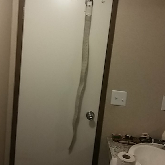 A belt - Picture 2 of 2